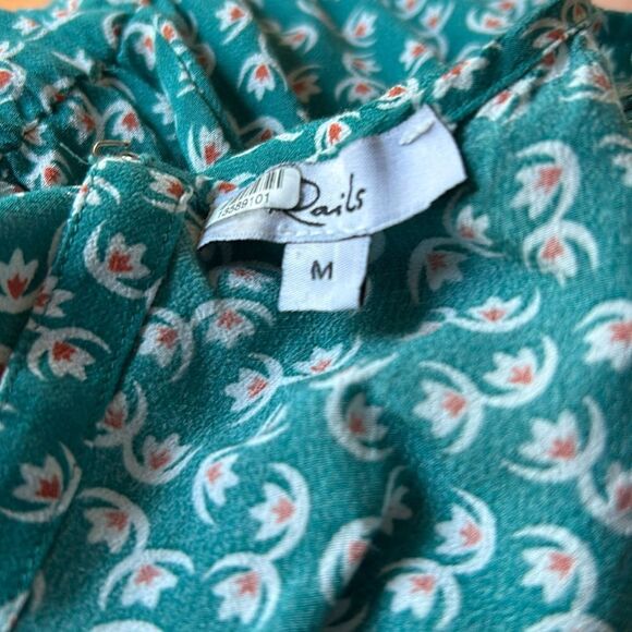 Rails Sophia Romper Size Medium - Picture 8 of 8